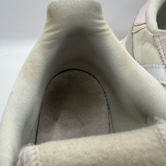 Adidas Retropy F2 Women's
Shoes SIZE 6.5 6 1/2 OFFWHITE / ALMOST PINK GW9408 - Picture 12 of 13